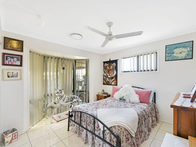 241 / 4 Melody Court, Warana
