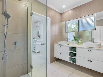 12 Wentworth Close, Bentley Park