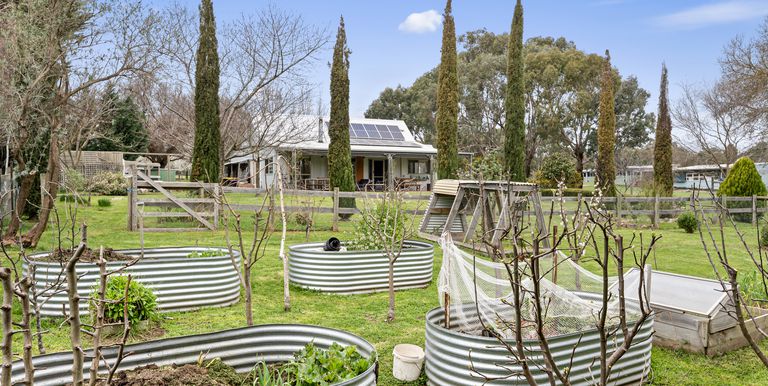 15 Main Street , Strathbogie