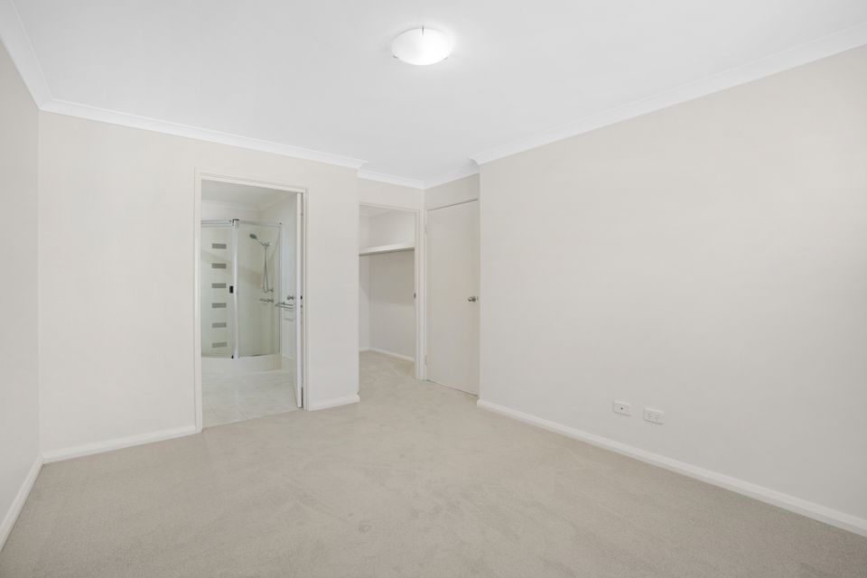 1 / 36 Epsilon Drive, Rockingham