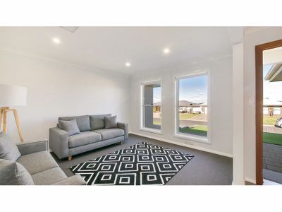 9 Ellenborough Avenue, Dubbo