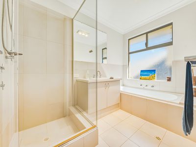 7 Turtles Bend, Secret Harbour