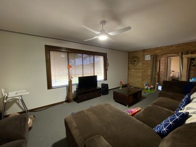 19 BUNKER AVENUE, Urraween