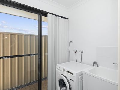 9 Kupu Gate, Success