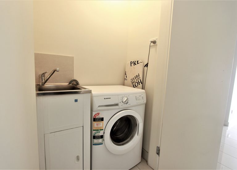 1 / 108 (R3) Wellington Road, Clayton