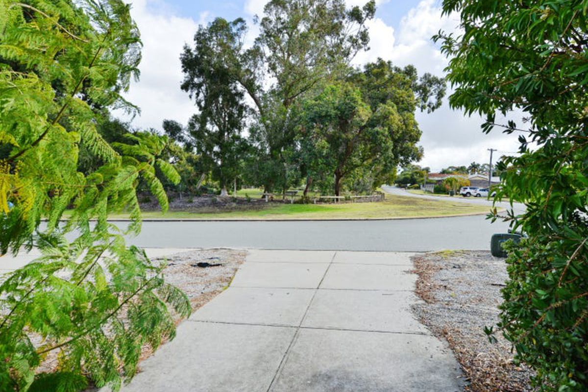 37 Freesia Way, Willetton