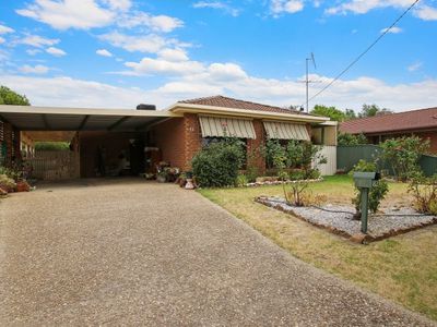 82 Ready St, Rutherglen