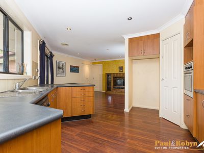 22 Dillwynia Crescent, Jerrabomberra
