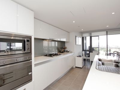 805 / 2 Oldfield Street, Burswood