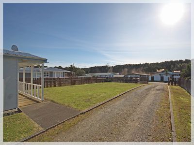 8 Hennsessy Street East, Foxton Beach