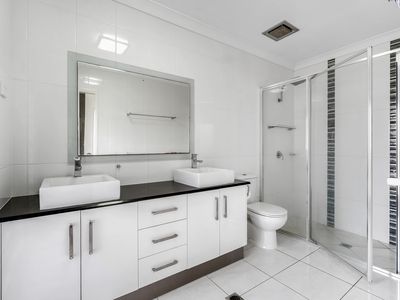 25 Rainbow Street, Kanimbla