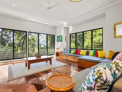 10 Rainforest Road, Edmonton