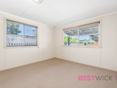 12 Gilchrist Street, Blayney