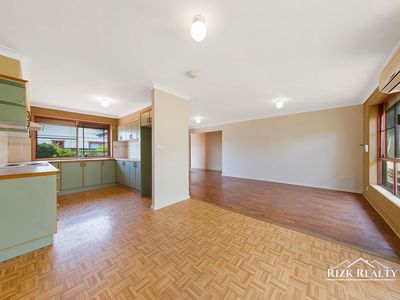 4A Barnet Place, Doonside