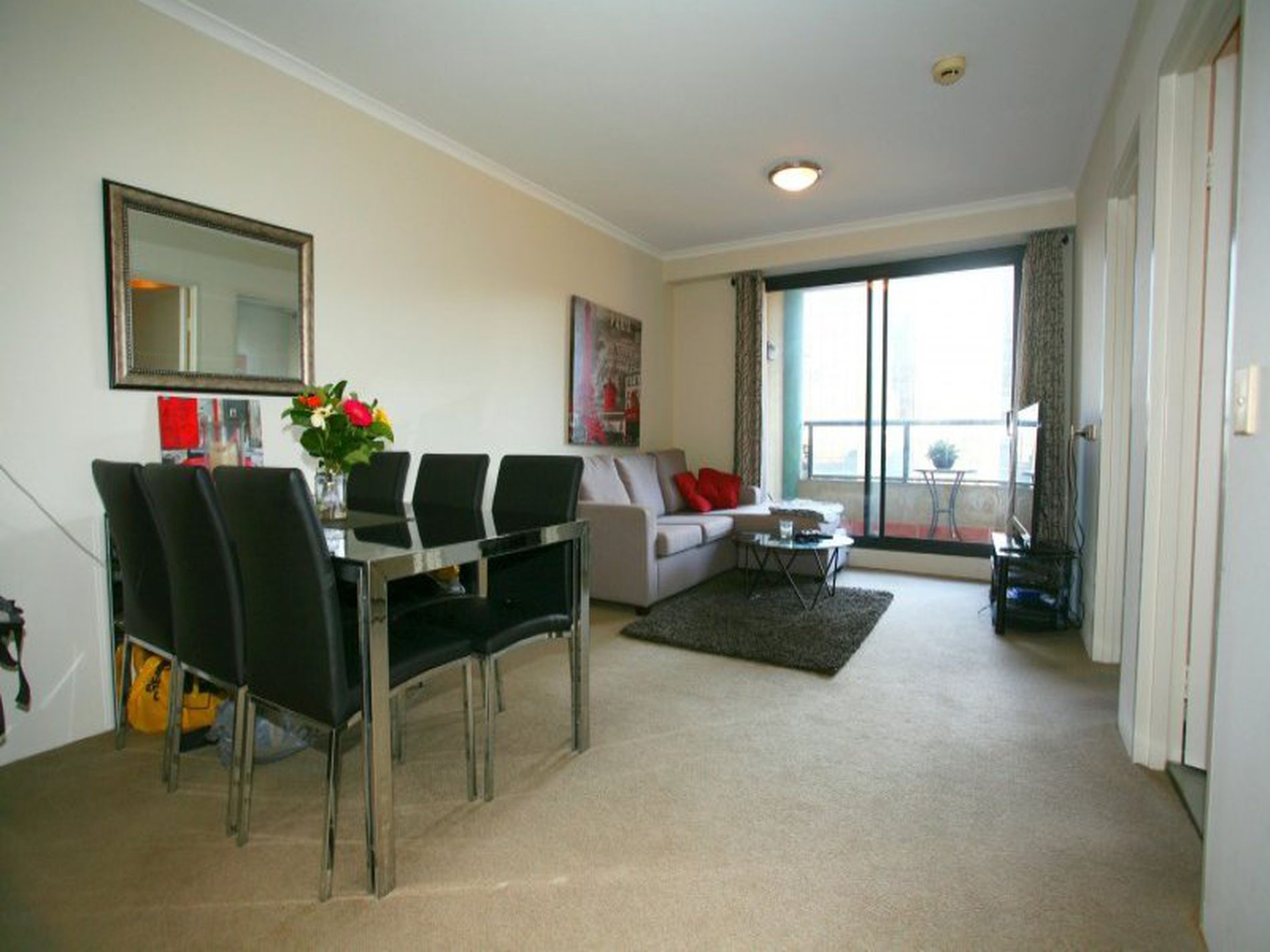2004 / 1 Hosking Place, Sydney