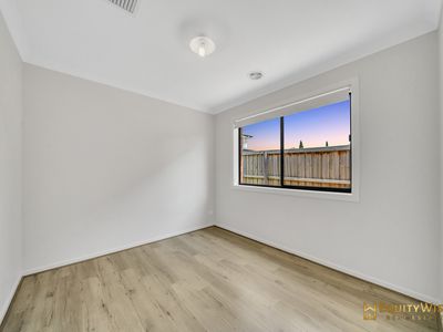 8 Pankina Road, Mambourin