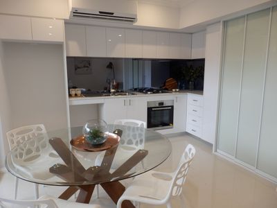 Unit 2/3 Leeder Street, Glendalough
