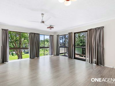 4 / 2 James Street, Urangan