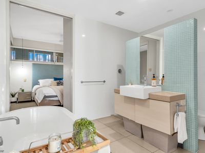 37 / 201 Lake Street, Cairns North