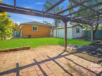 11 Bunsen Avenue, Emerton