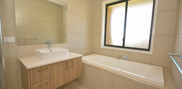 8 Tannin Street, Bellbird