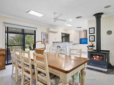 169 Simmonds Creek Road, Tawonga South