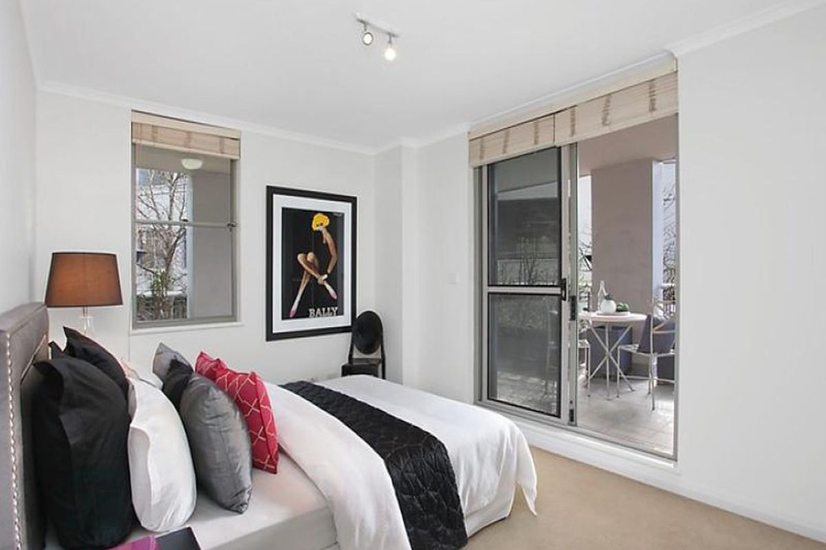 1 / 4 Young Street, Paddington