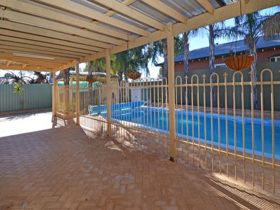 6 Kunanalling Avenue, Kalgoorlie