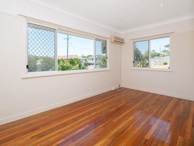 64 Swallow St, Inala
