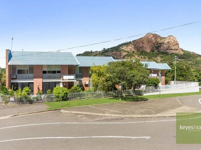 2 / 2 Victoria Street, Townsville City