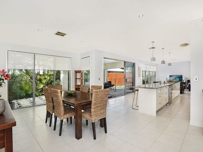 97 Grand Parade, Kawana Island