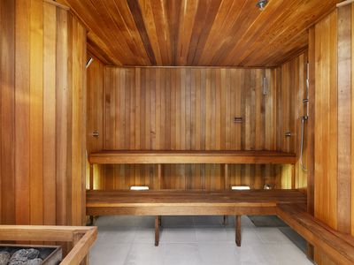 6 Gilmour Close, Glenhaven