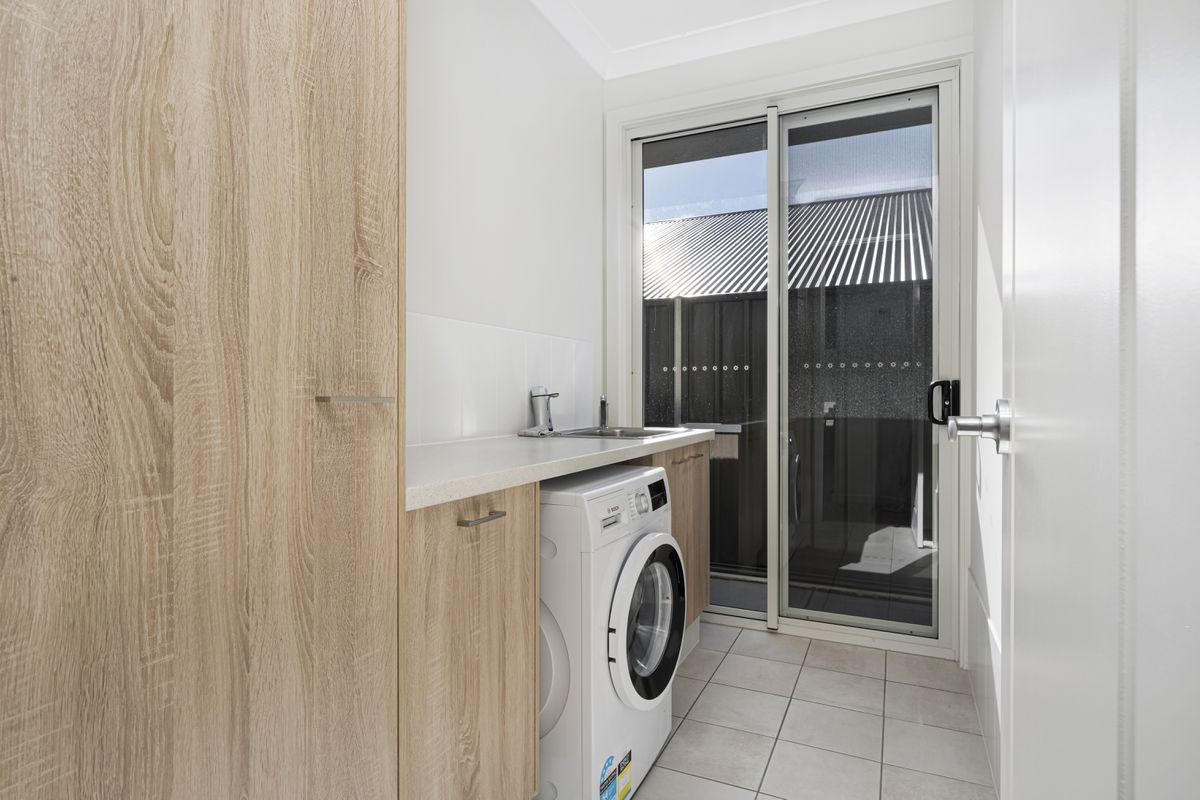 30 Lindholm Parade, Hayborough