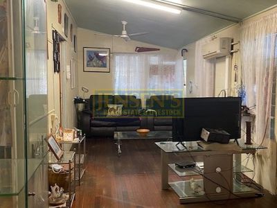2 Creek Street, Pentland