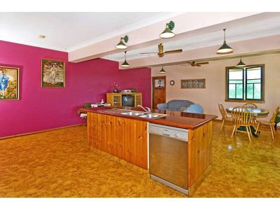73 Alperton Road, Burbank