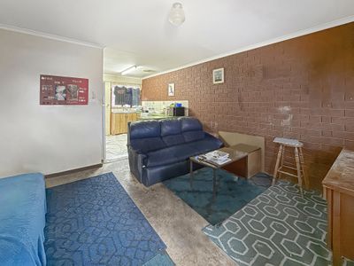 2 / 115 Fowler Street, Deniliquin