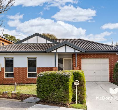 8 Amis Crescent, Avondale Heights