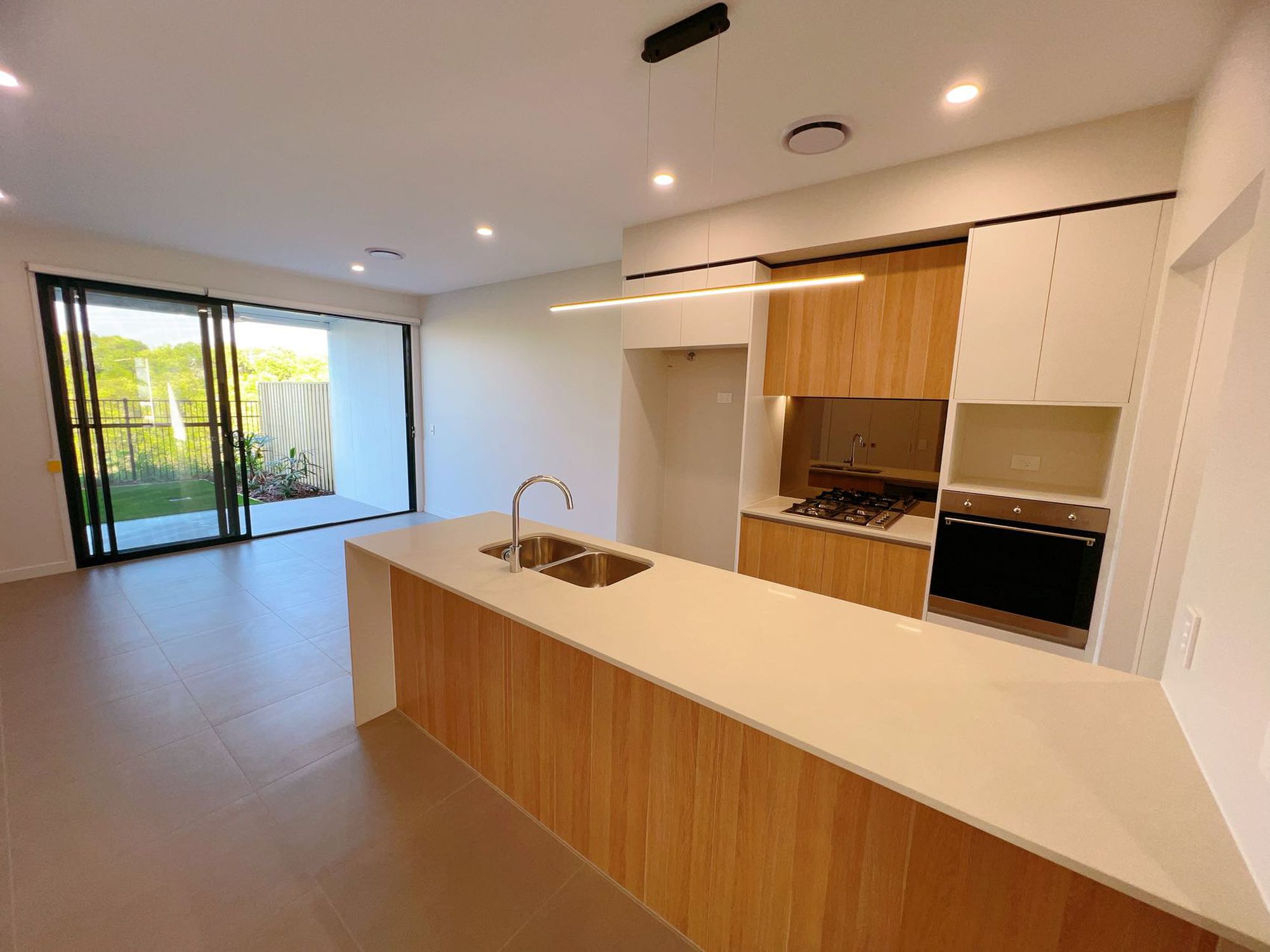 17 / 1 Lake Serenity Boulevard, Helensvale