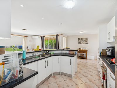 32 St Andrews Boulevard, Normanville