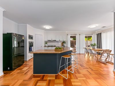30 Whiteley Parade, Taylors Lakes