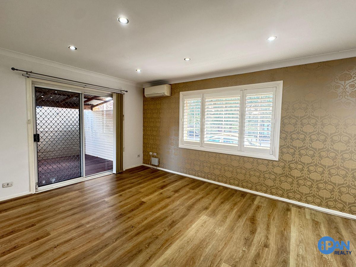 1 / 8 Wiruna Crescent, Narwee