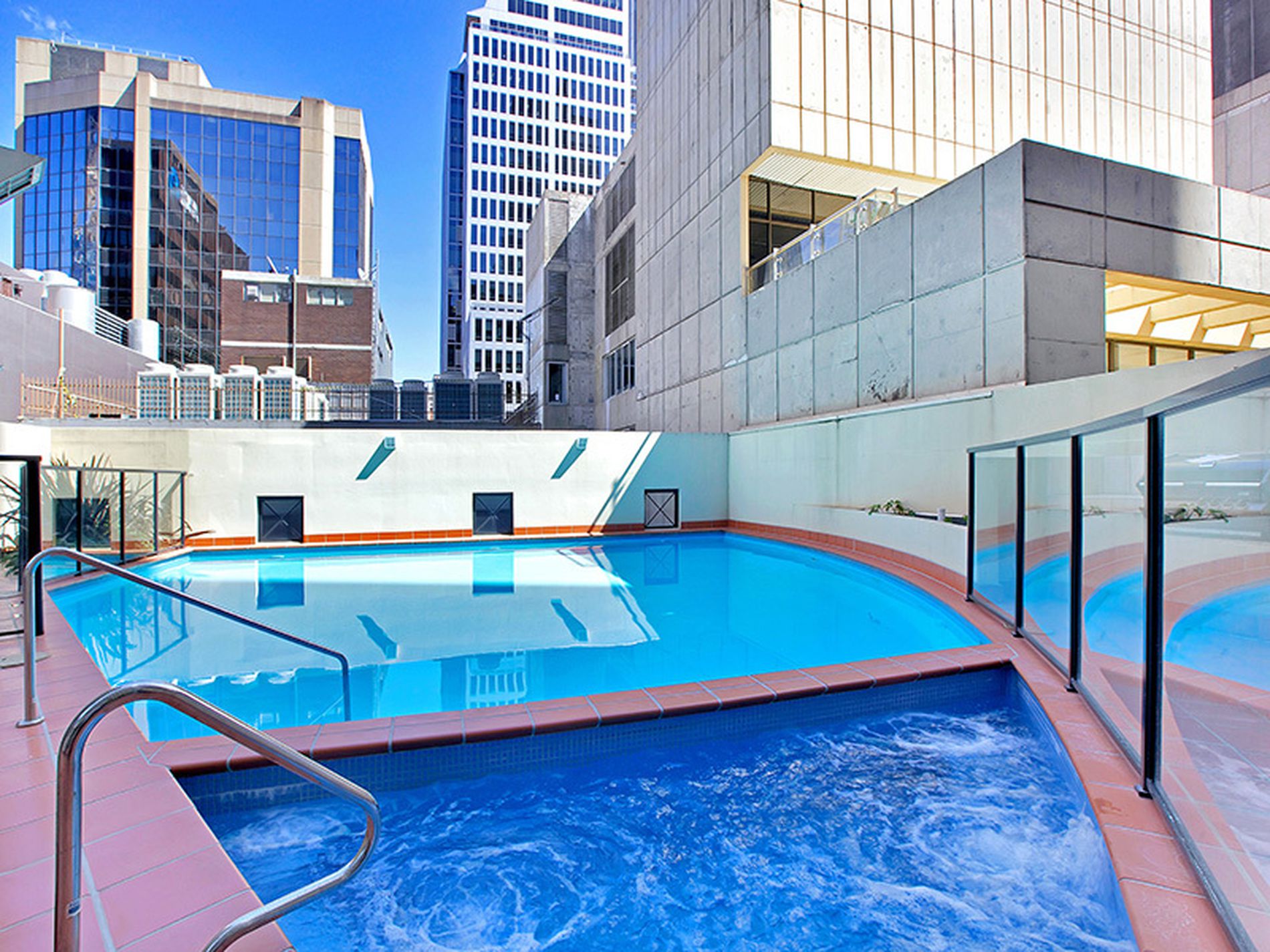 2004 / 1 Hosking Place, Sydney