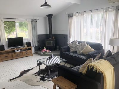 668 Barry Road, Neville