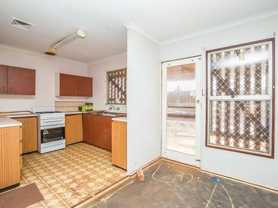 15 Reynolds Place, South Hedland