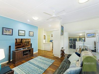 12 Brisk Street, Rowes Bay