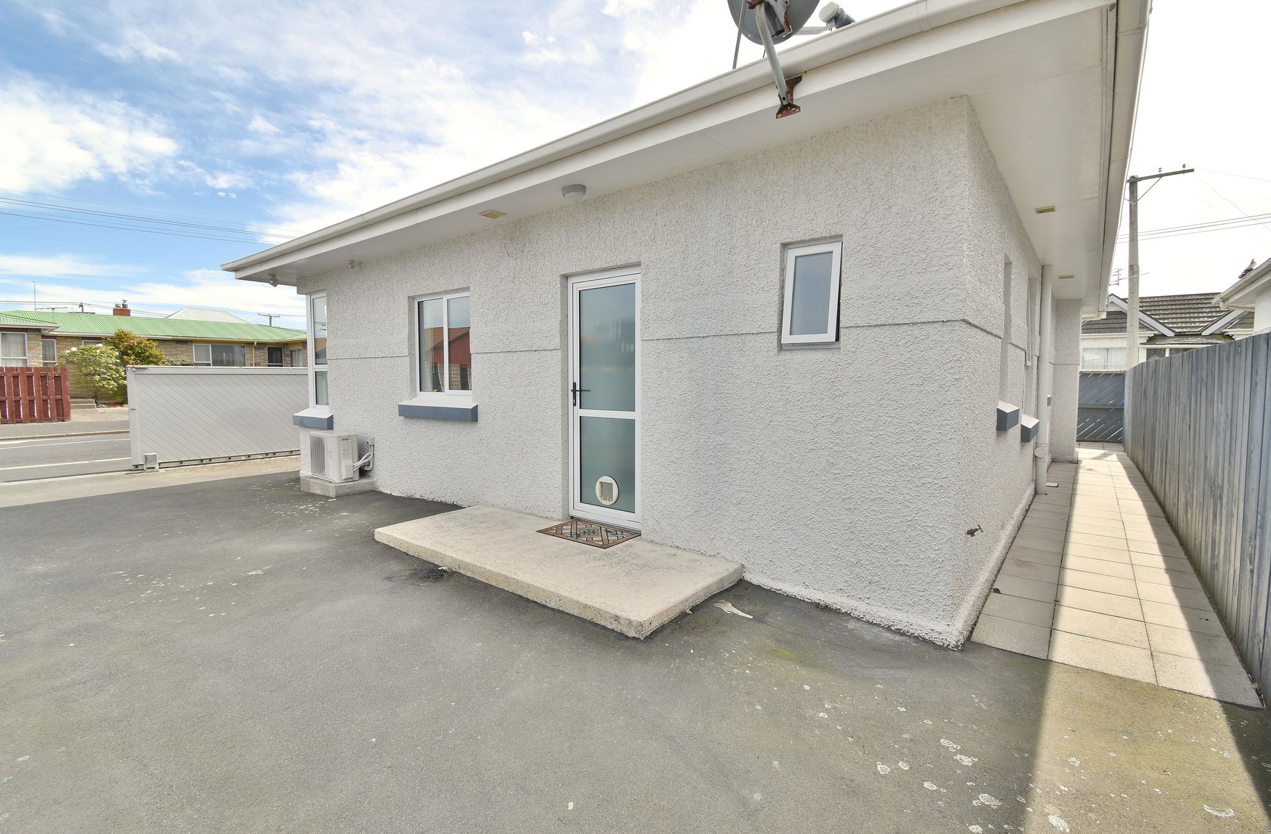 2 Cashel Street, South Dunedin