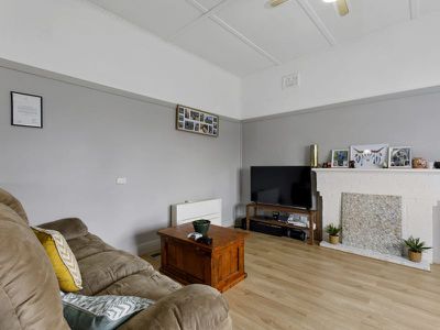 5 The Avenue, Seymour