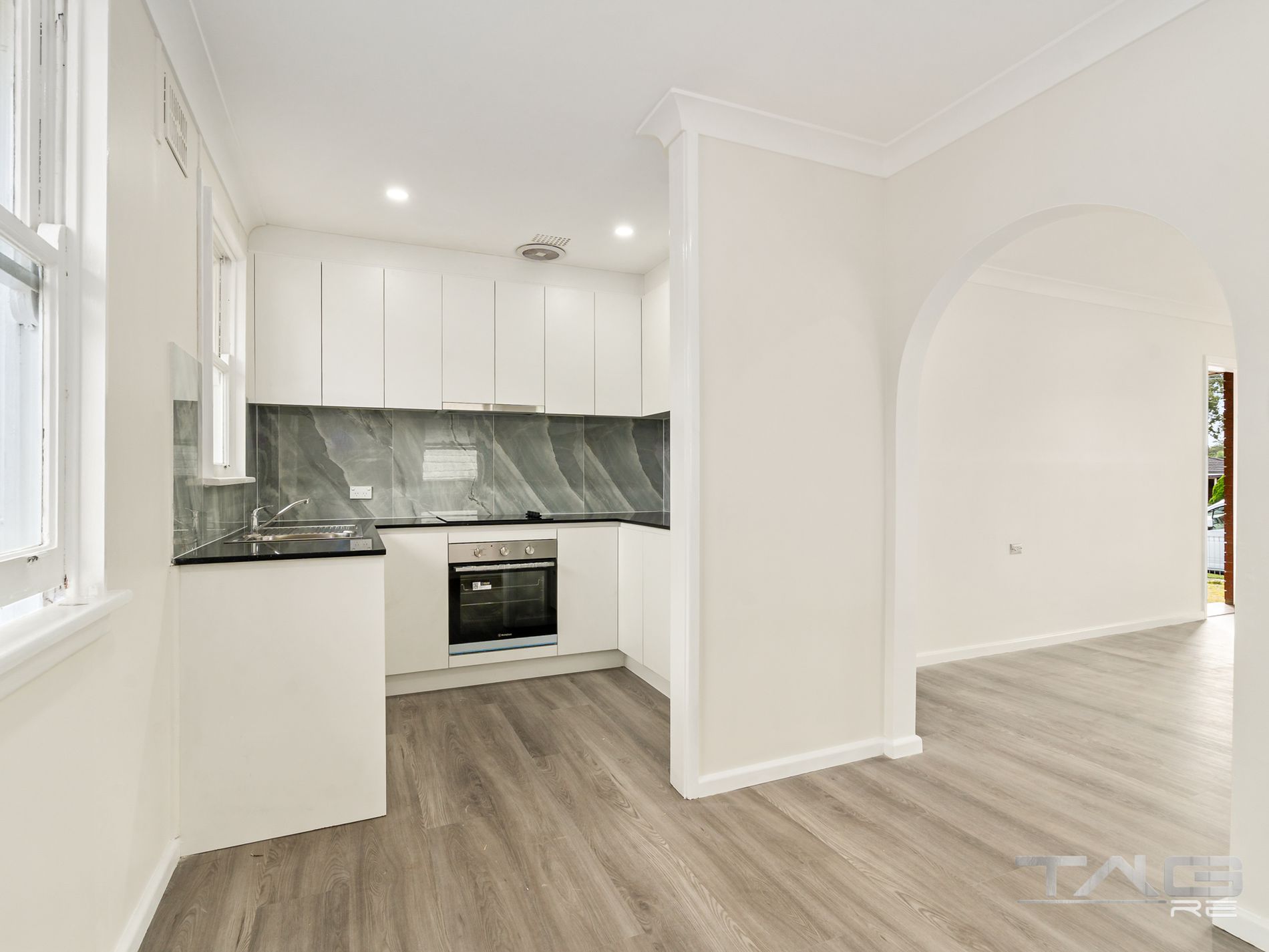 32 Pitcairn Avenue, Lethbridge Park