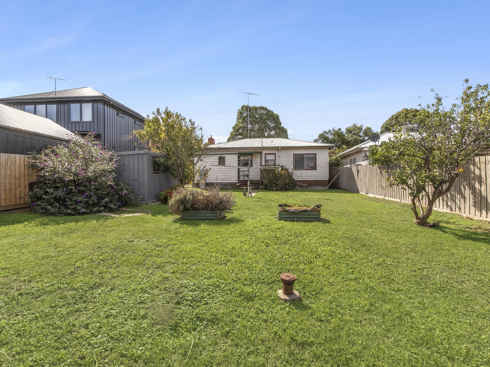 23 Cambra Road, Belmont