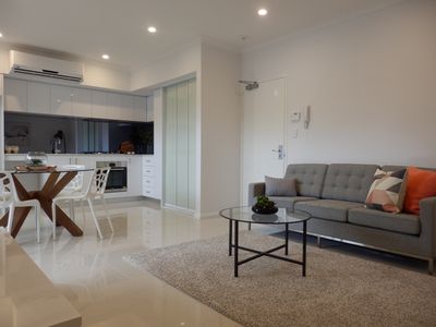 Unit 2/3 Leeder Street, Glendalough